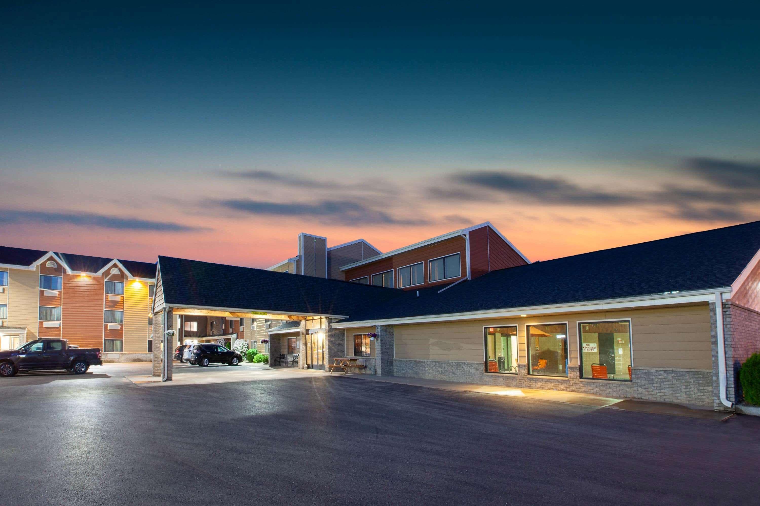 Americinn By Wyndham Iron River Exterior foto
