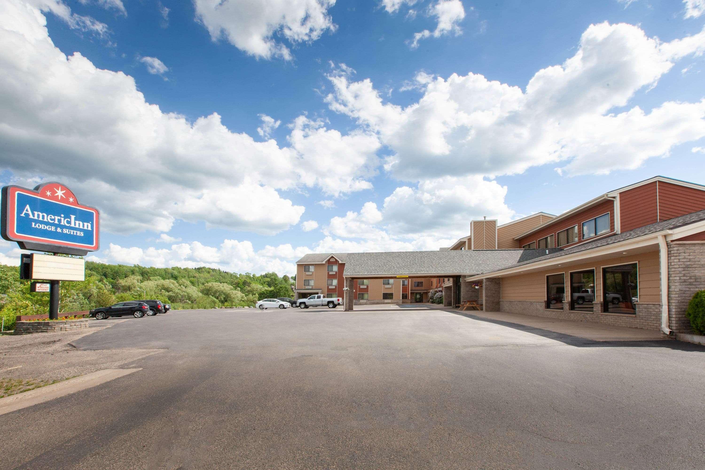 Americinn By Wyndham Iron River Exterior foto