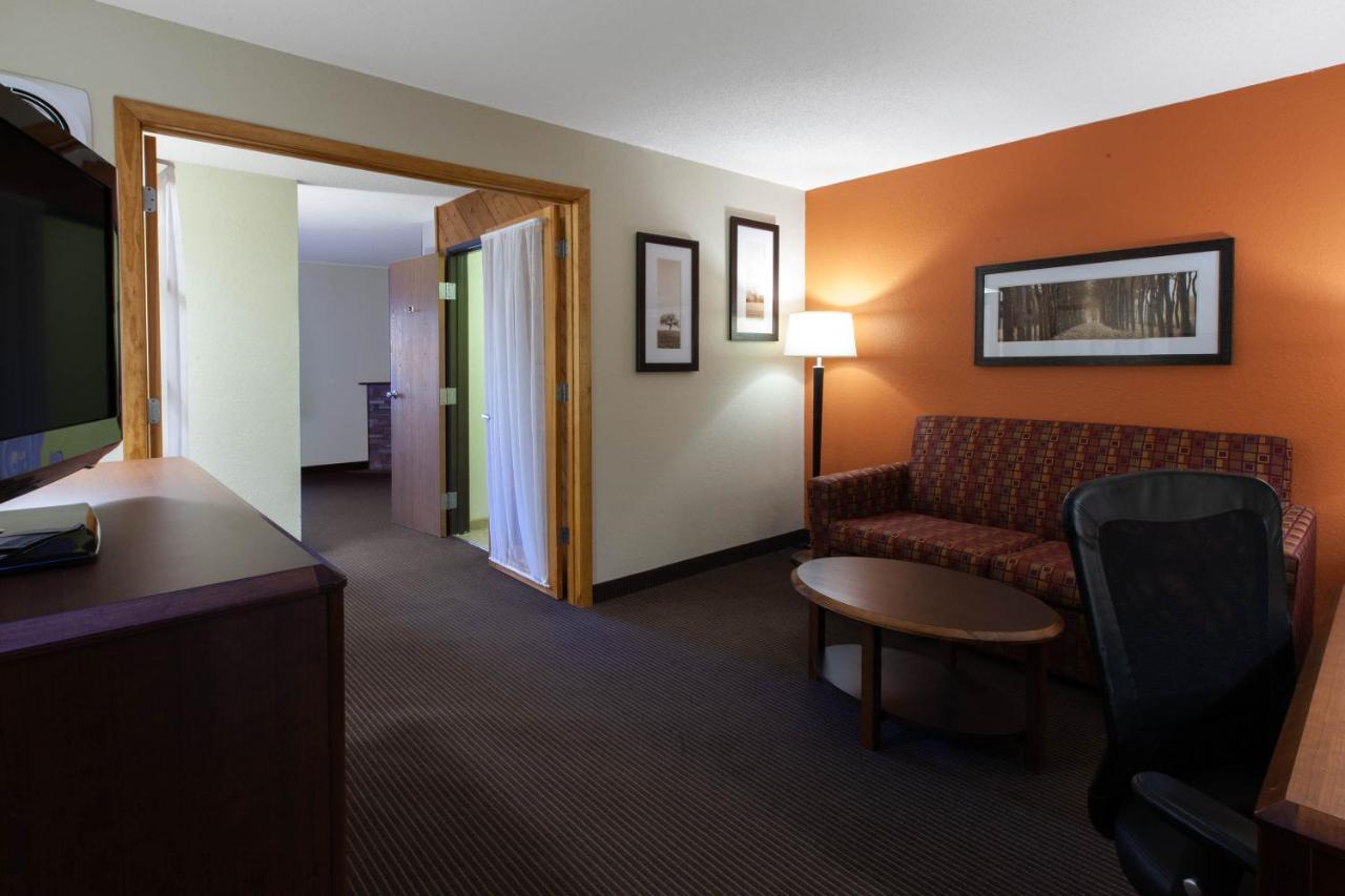 Americinn By Wyndham Iron River Exterior foto